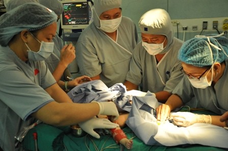 ประธานประเทศเวียดนามส่งสาส์นอวยพรโรงพยาบาลเด็กหมายเลข๒ - ảnh 1